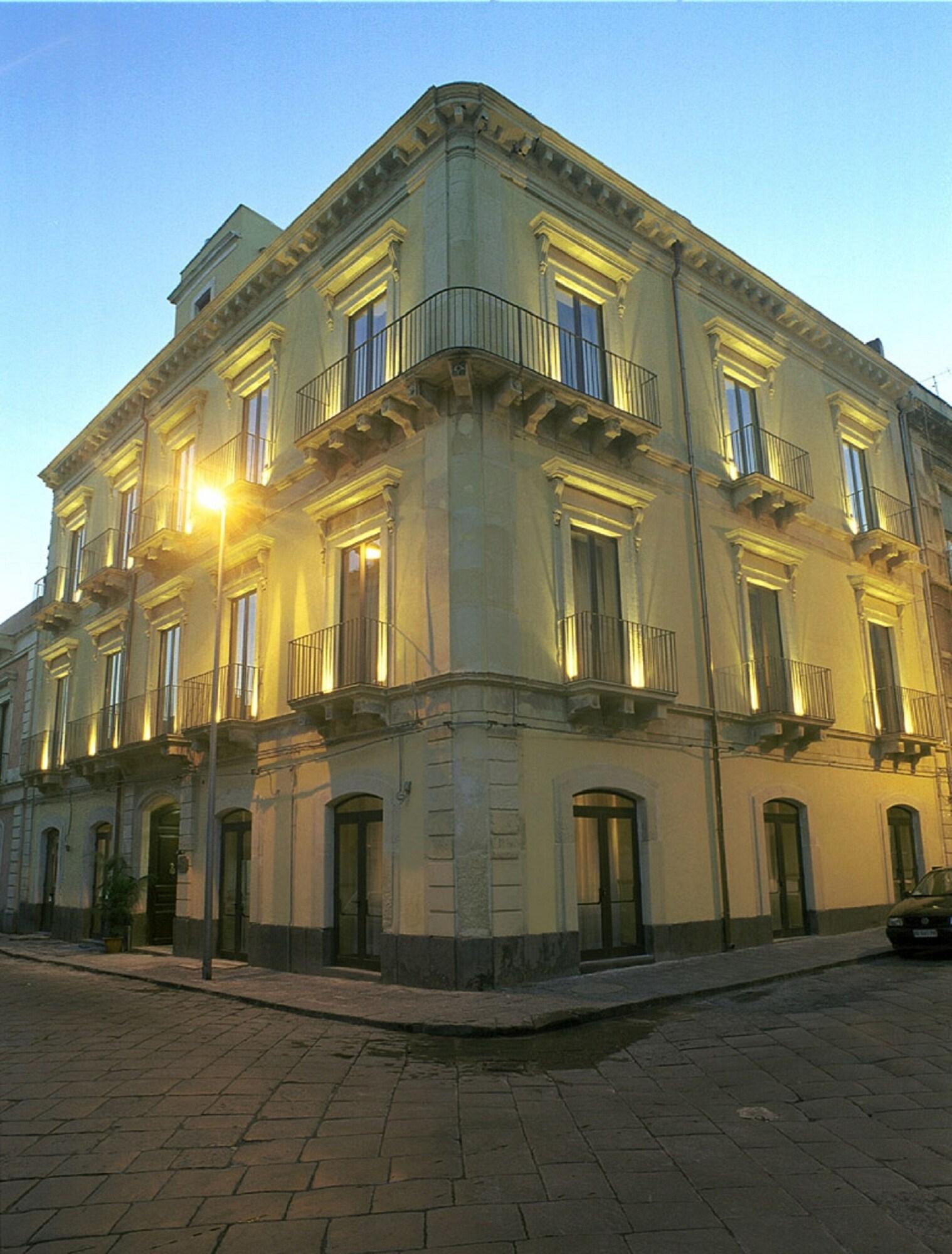 Hotel La Ville CTA Exterior foto